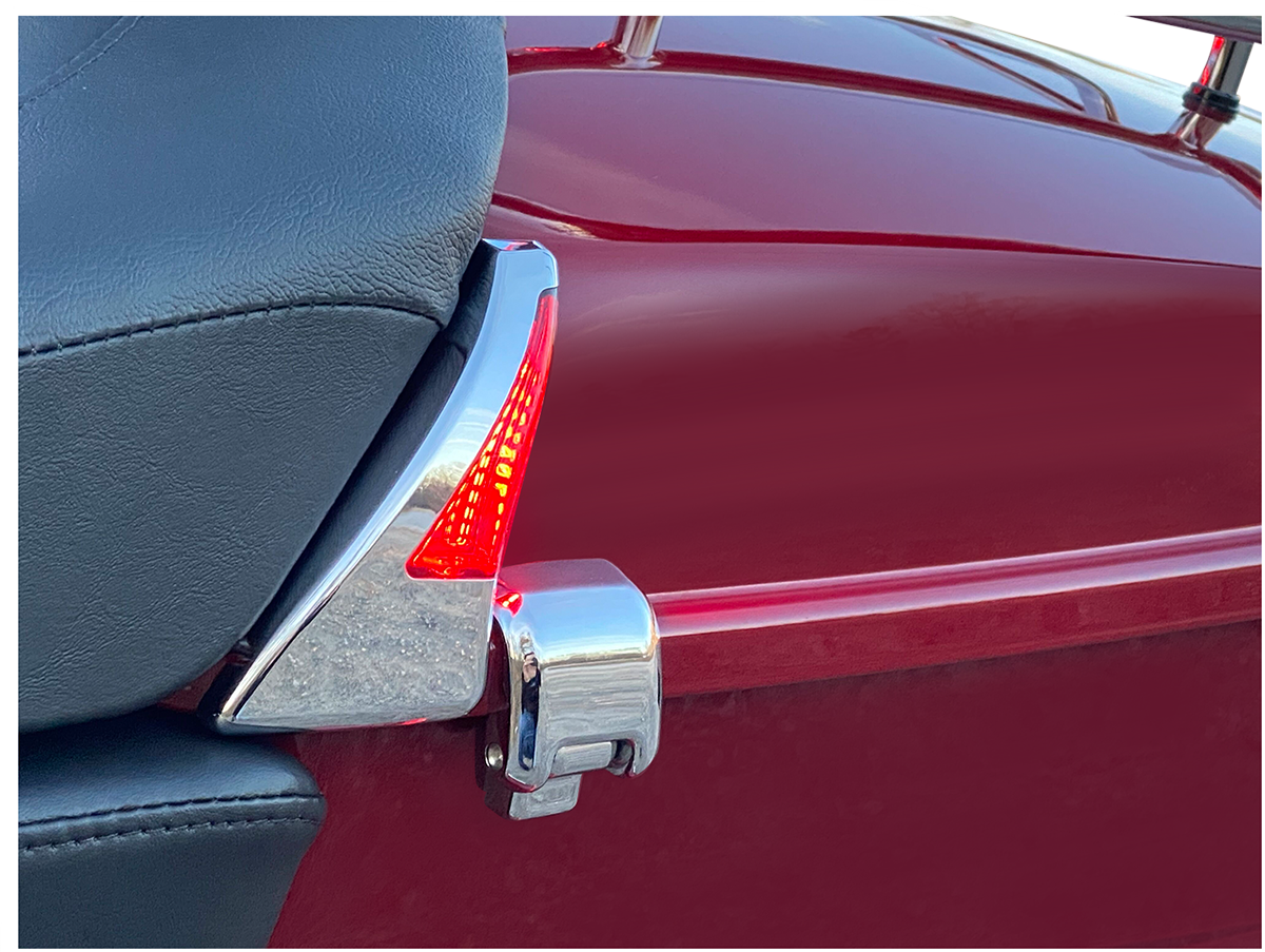 CUSTOM DYNAMICS Sequential Tour Pak Seat Back Rest LED Lights - Chrome/Red - CVO CD-TPBR-14BCMRC