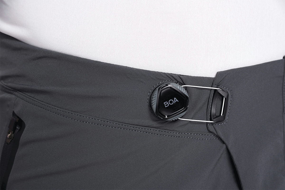 Celium Shorts - Charcoal - US 34