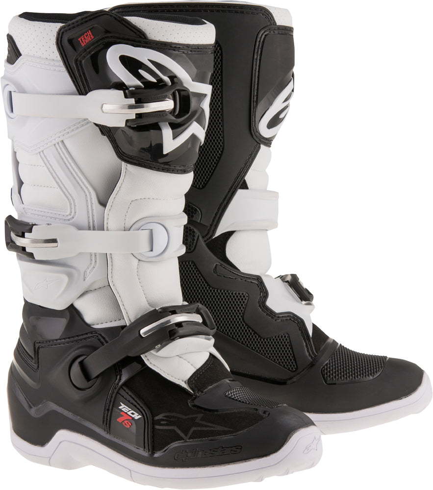 Tech 7s Boots Black/White Sz 02